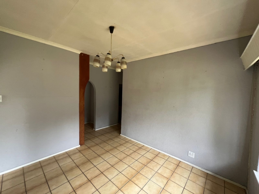 To Let 3 Bedroom Property for Rent in Brackendowns Gauteng