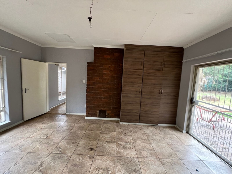 To Let 3 Bedroom Property for Rent in Brackendowns Gauteng