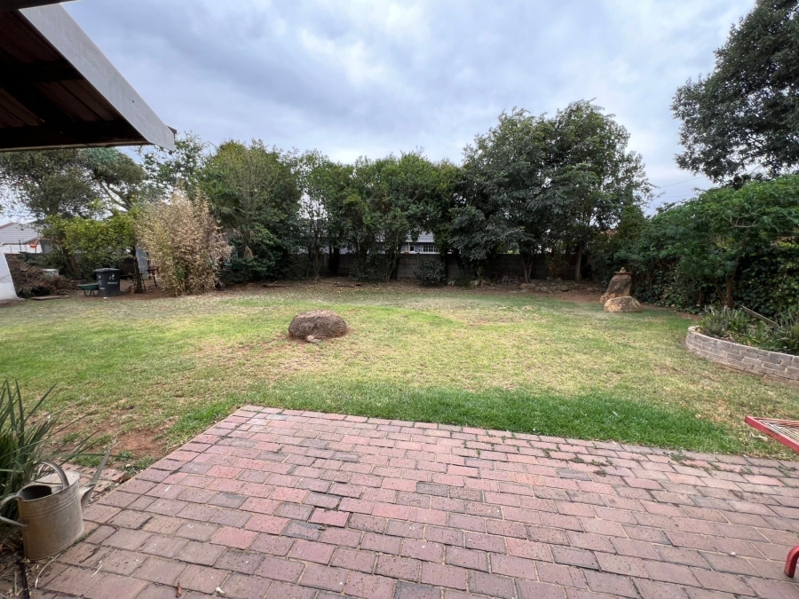 To Let 3 Bedroom Property for Rent in Brackendowns Gauteng