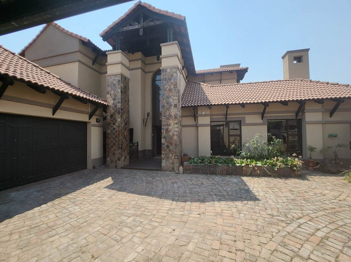 4 Bedroom Property for Sale in Sonneveld Gauteng