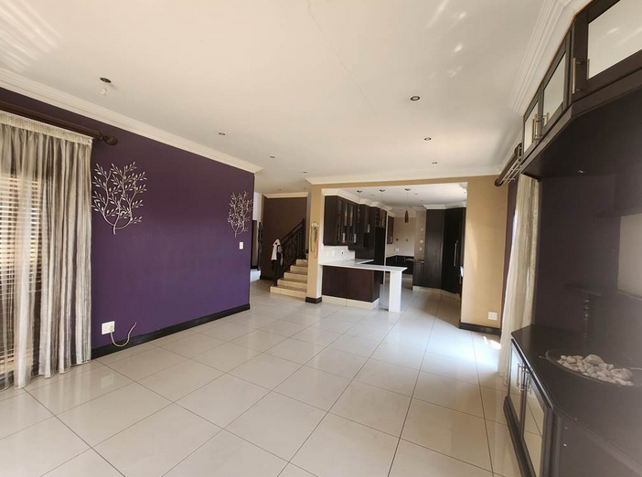 4 Bedroom Property for Sale in Sonneveld Gauteng