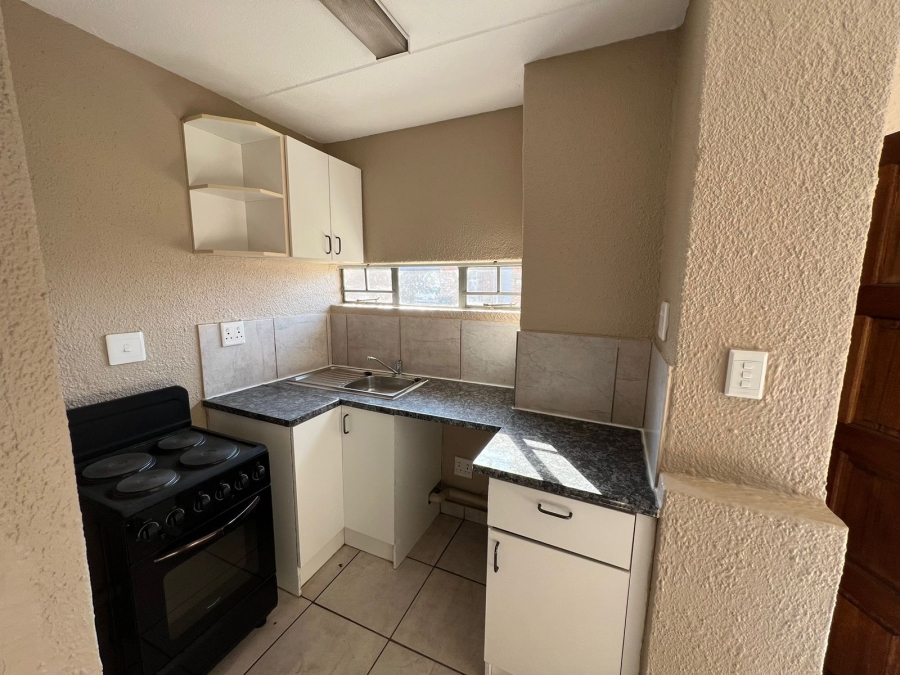 To Let 2 Bedroom Property for Rent in Windmill Park Gauteng