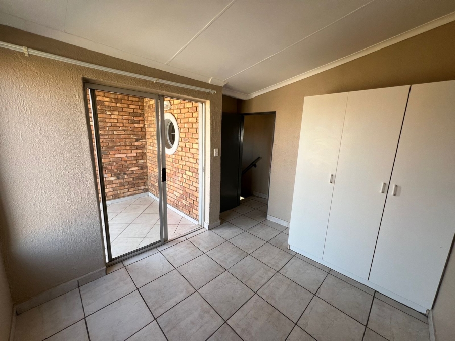 To Let 2 Bedroom Property for Rent in Windmill Park Gauteng