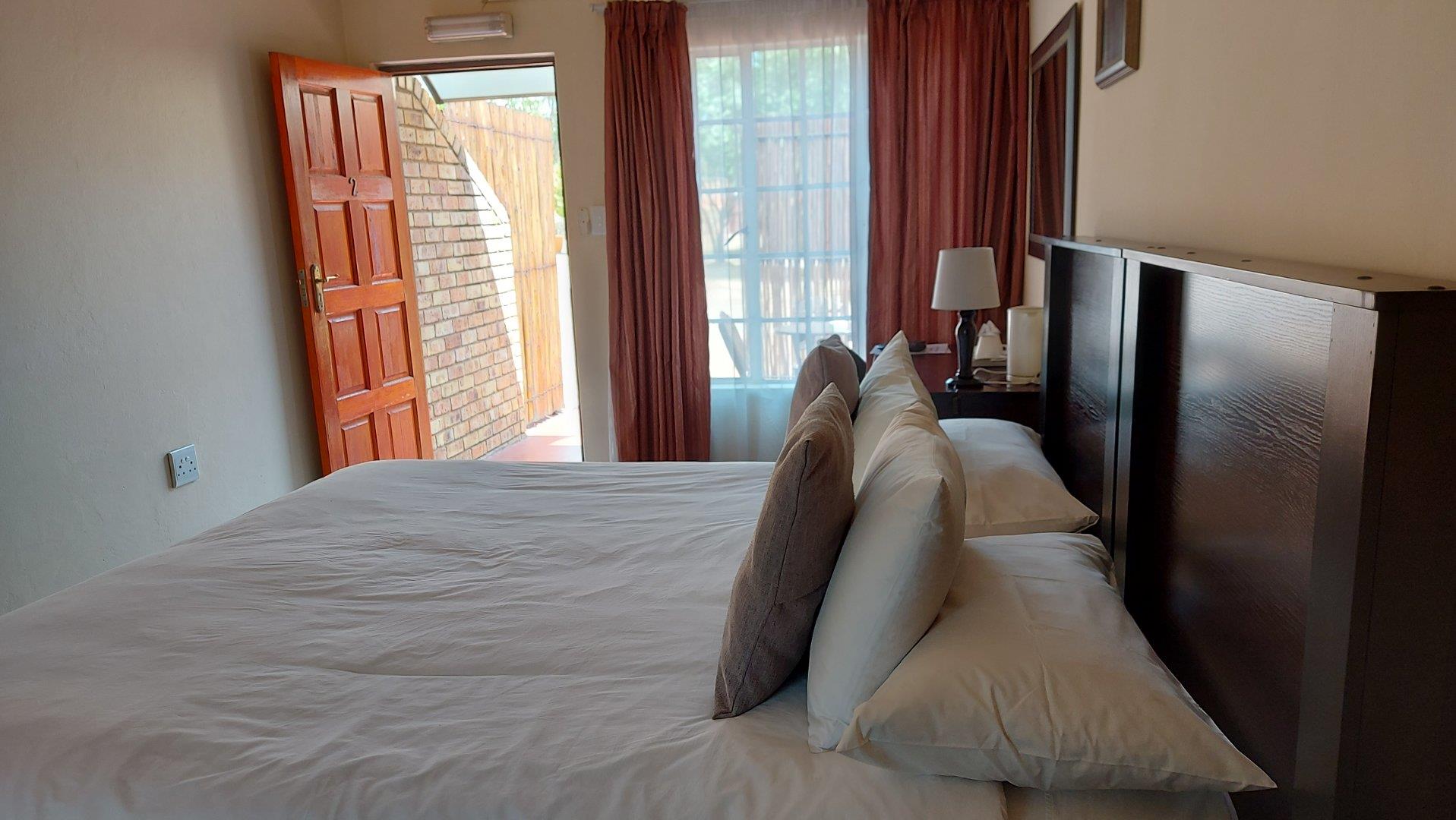10 Bedroom Property for Sale in Benoni Small Farms Gauteng