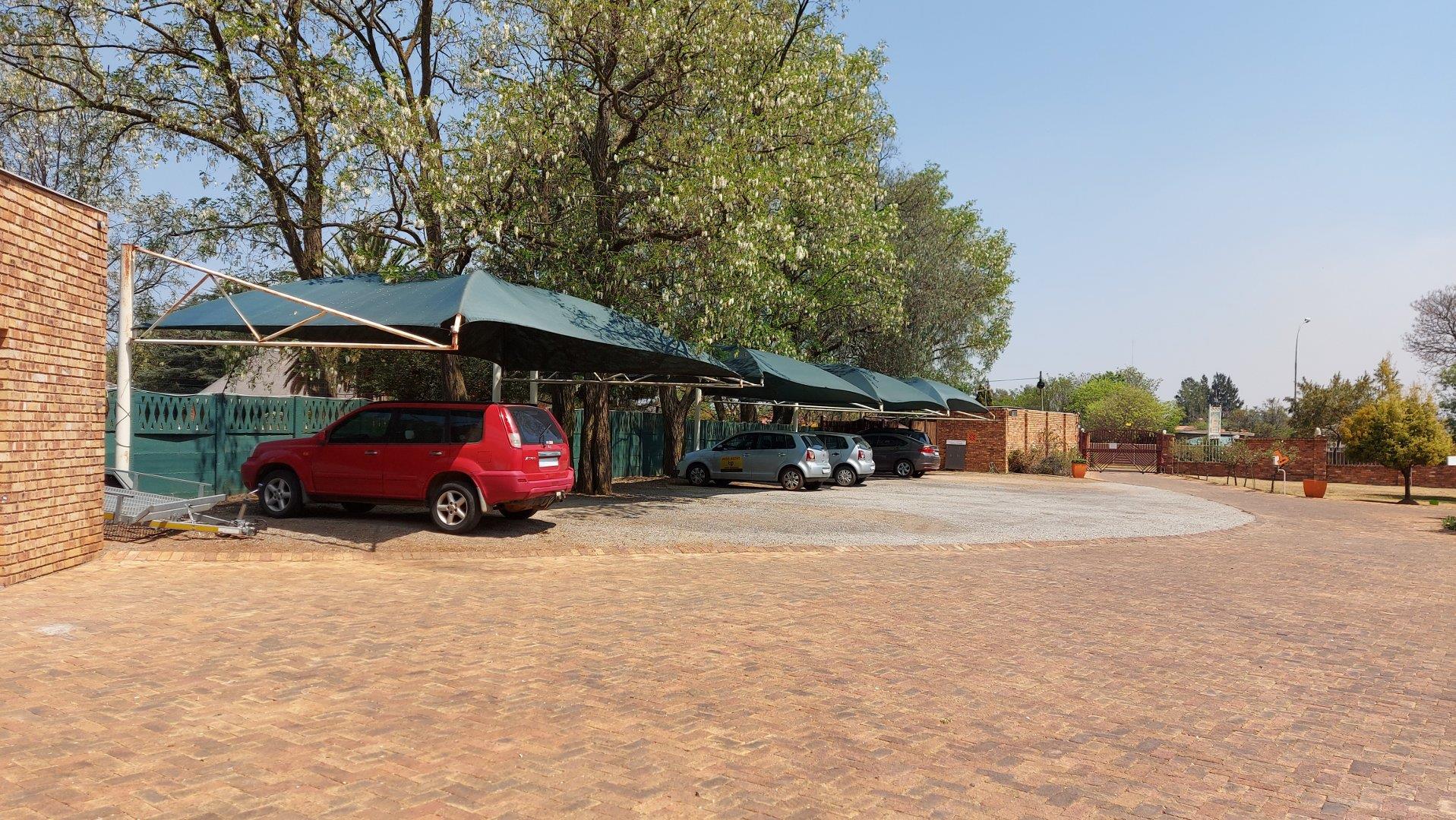 10 Bedroom Property for Sale in Benoni Small Farms Gauteng
