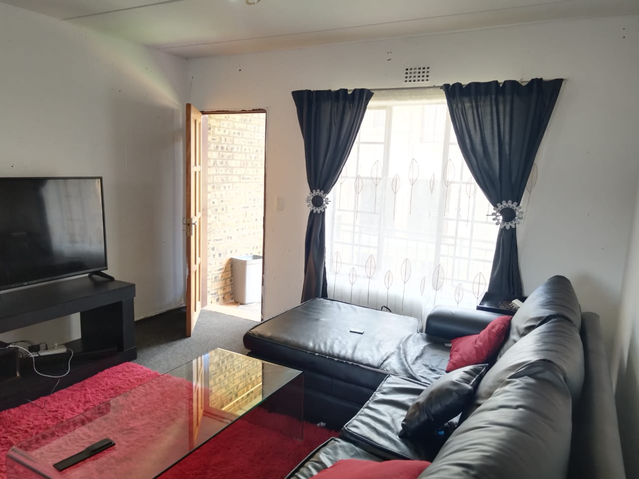 2 Bedroom Property for Sale in Chloorkop Gauteng