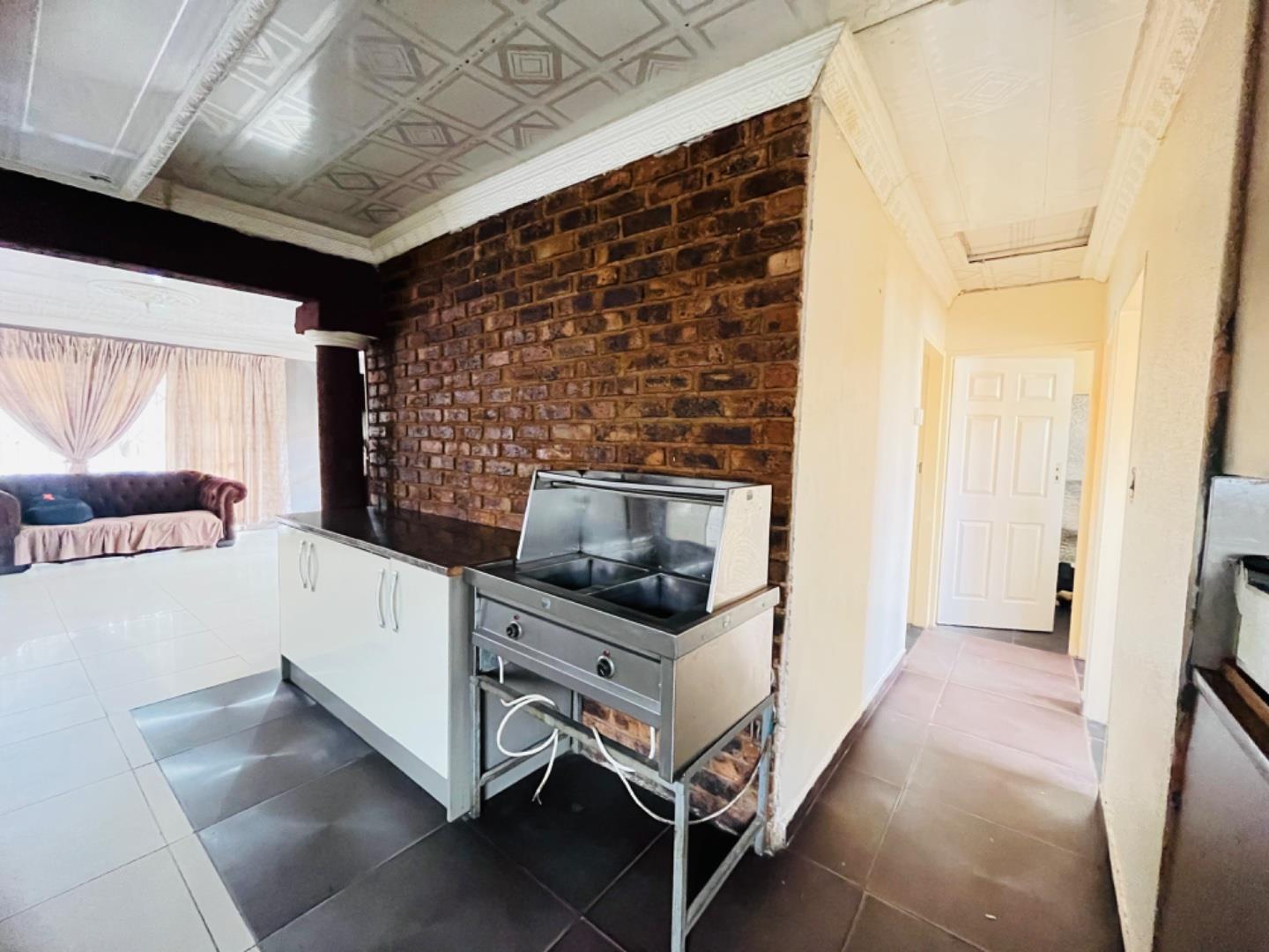 3 Bedroom Property for Sale in Soshanguve BB Gauteng