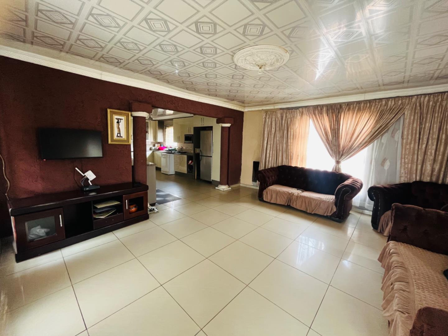 3 Bedroom Property for Sale in Soshanguve BB Gauteng