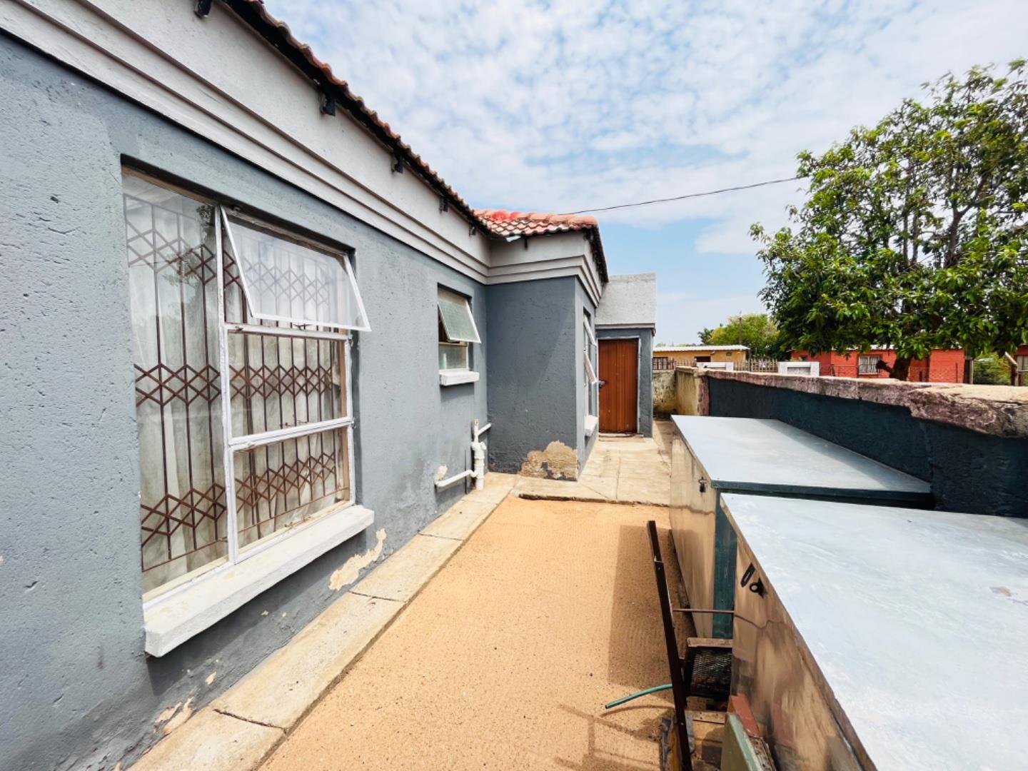 3 Bedroom Property for Sale in Soshanguve S Gauteng
