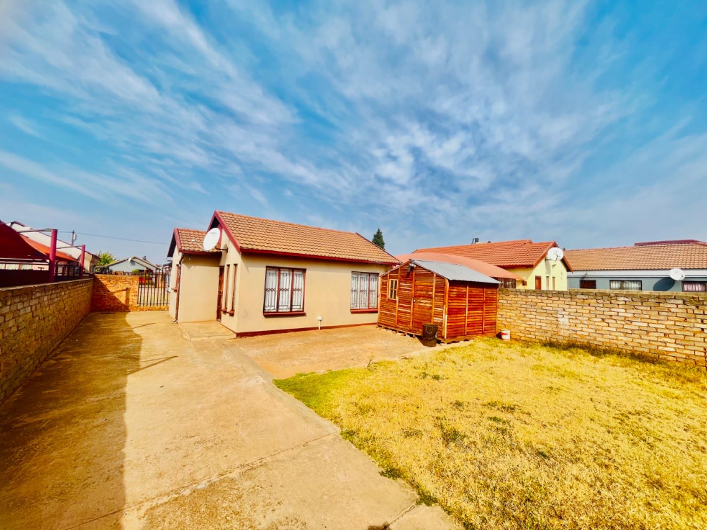 2 Bedroom Property for Sale in Soshanguve A Gauteng