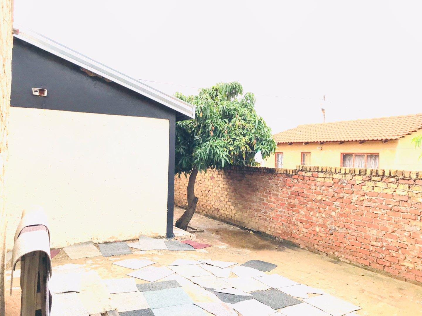 2 Bedroom Property for Sale in Soshanguve P Gauteng