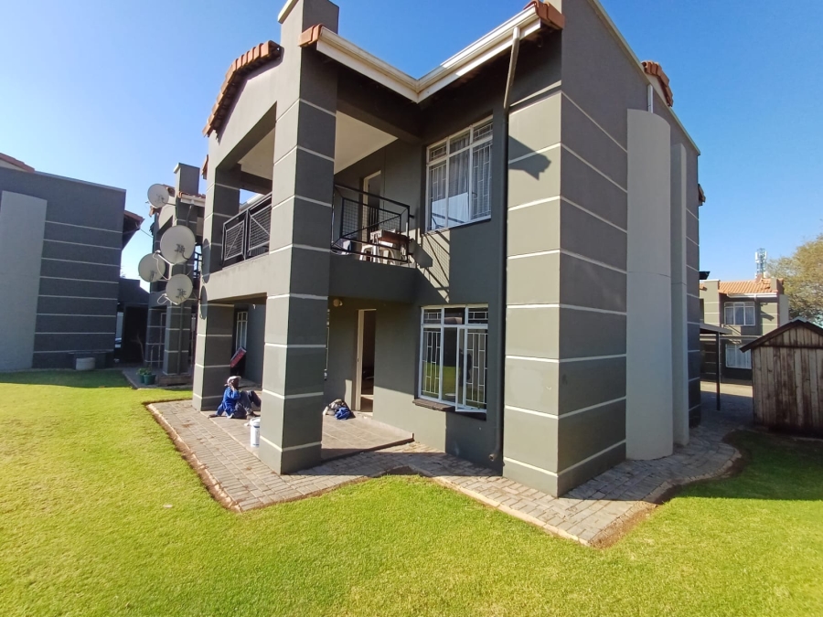 To Let 2 Bedroom Property for Rent in Meyersdal Gauteng