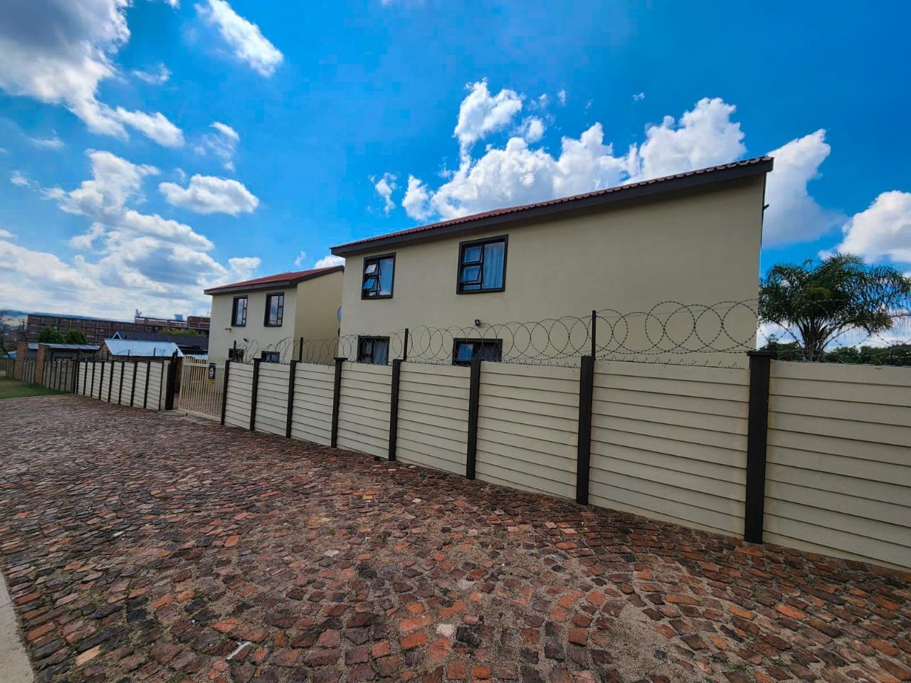 15 Bedroom Property for Sale in Kwaggasrand Gauteng