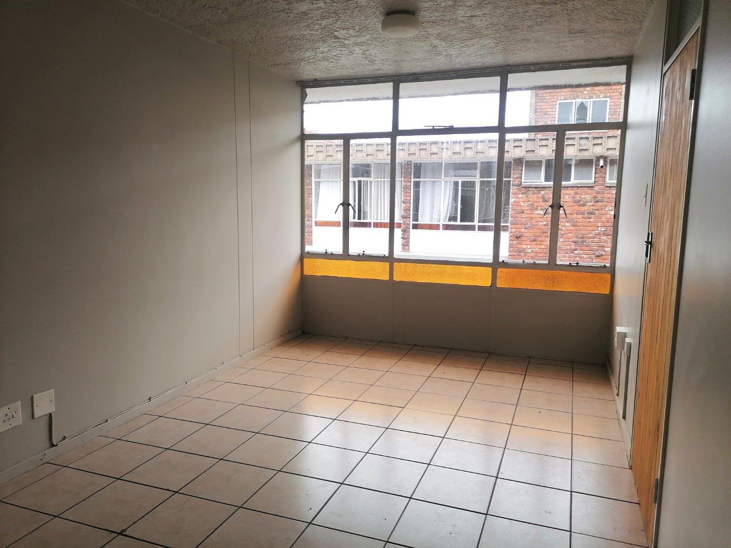 1 Bedroom Property for Sale in Kilner Park Gauteng