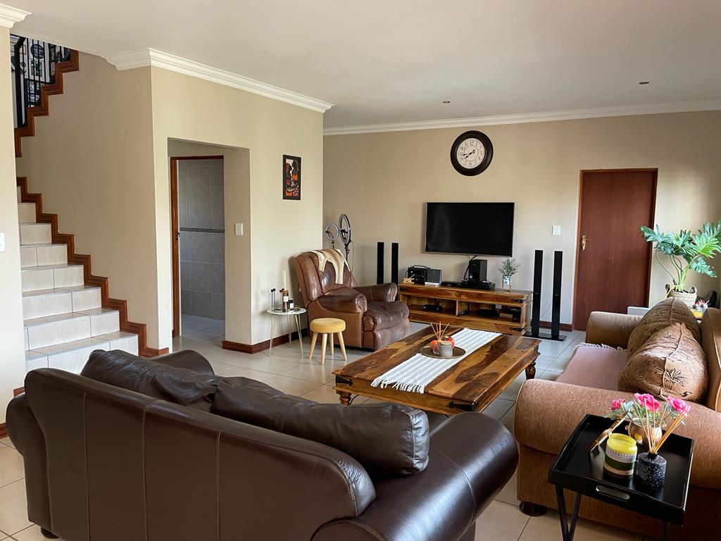 3 Bedroom Property for Sale in Rua Vista Gauteng