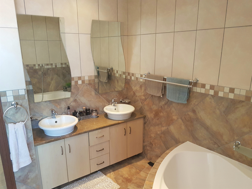 4 Bedroom Property for Sale in Montana Gauteng