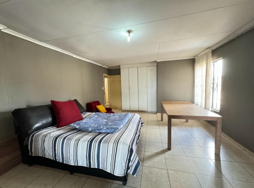 3 Bedroom Property for Sale in Zakariyya Park Gauteng