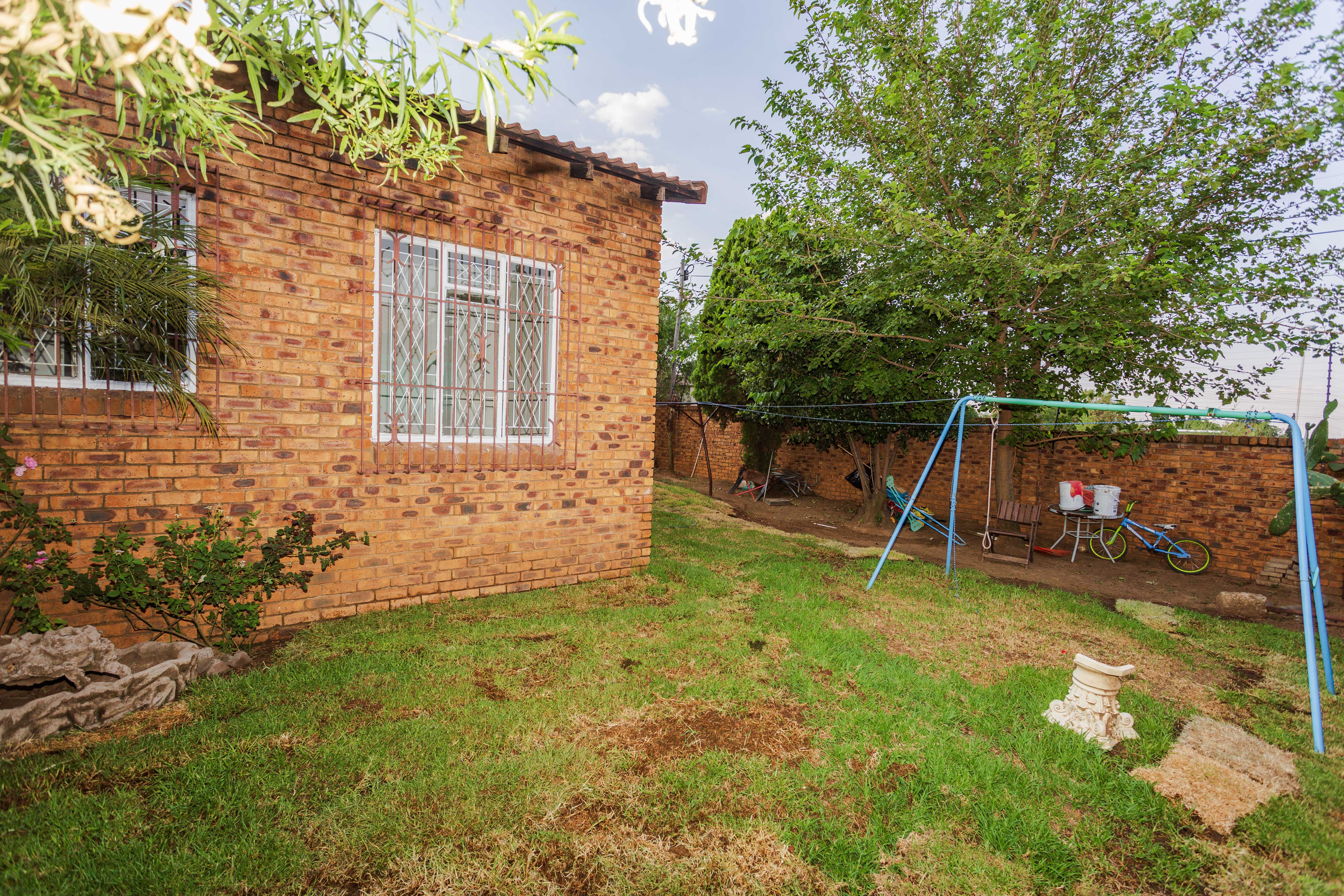 3 Bedroom Property for Sale in Noordwyk Gauteng