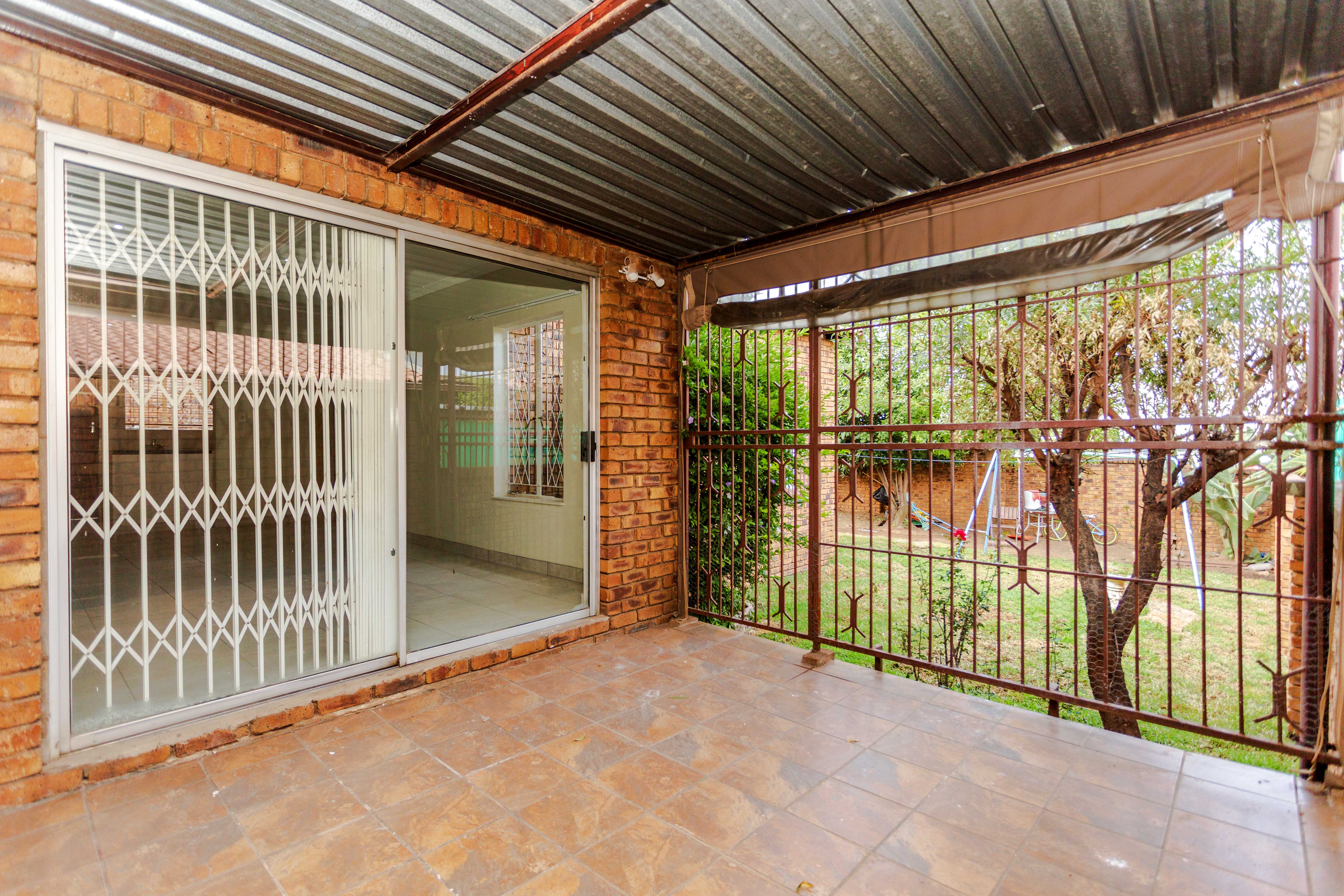 3 Bedroom Property for Sale in Noordwyk Gauteng