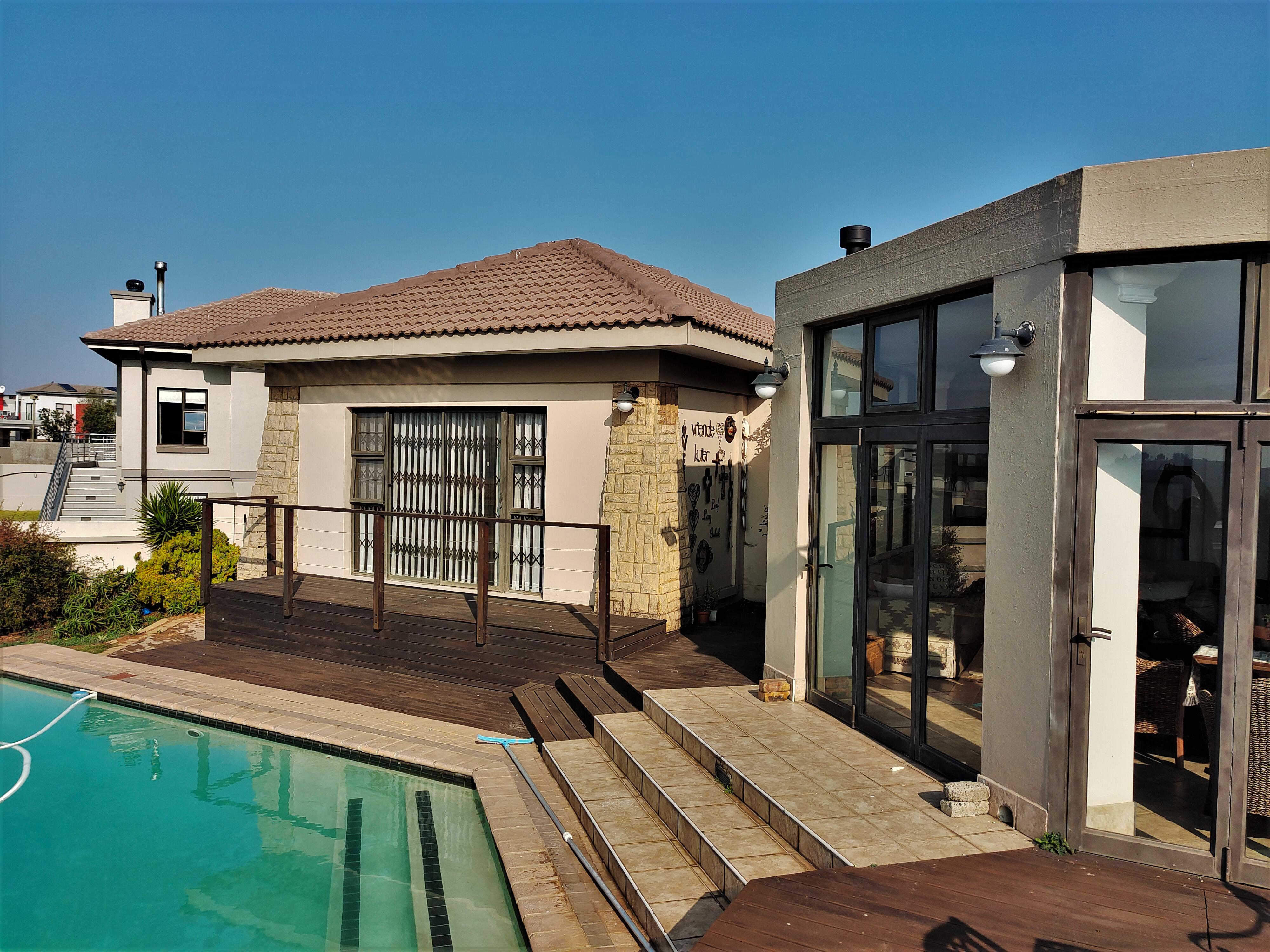 4 Bedroom Property for Sale in Aquavista Mountain Estate Gauteng