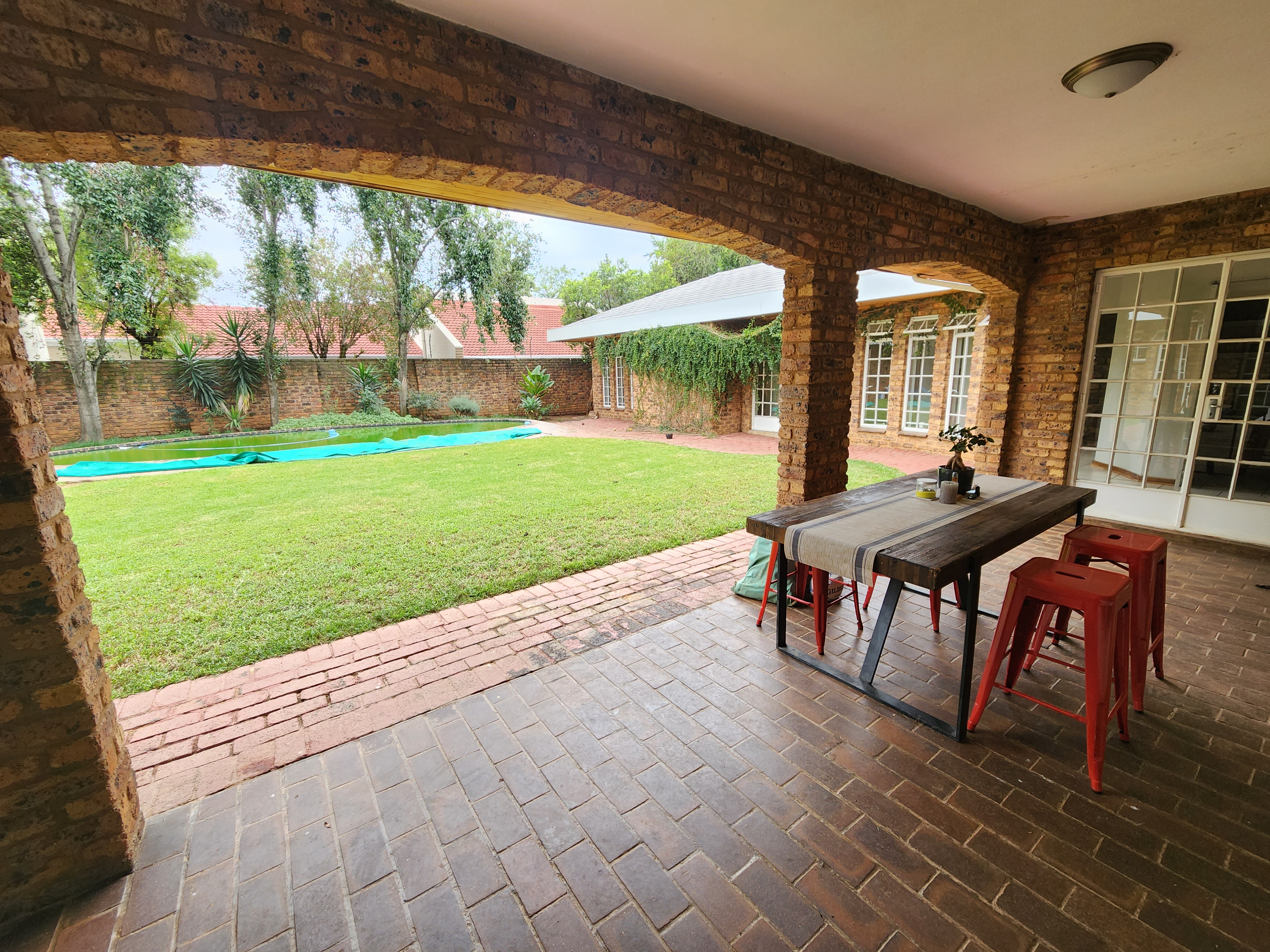 4 Bedroom Property for Sale in Waterkloof Gauteng