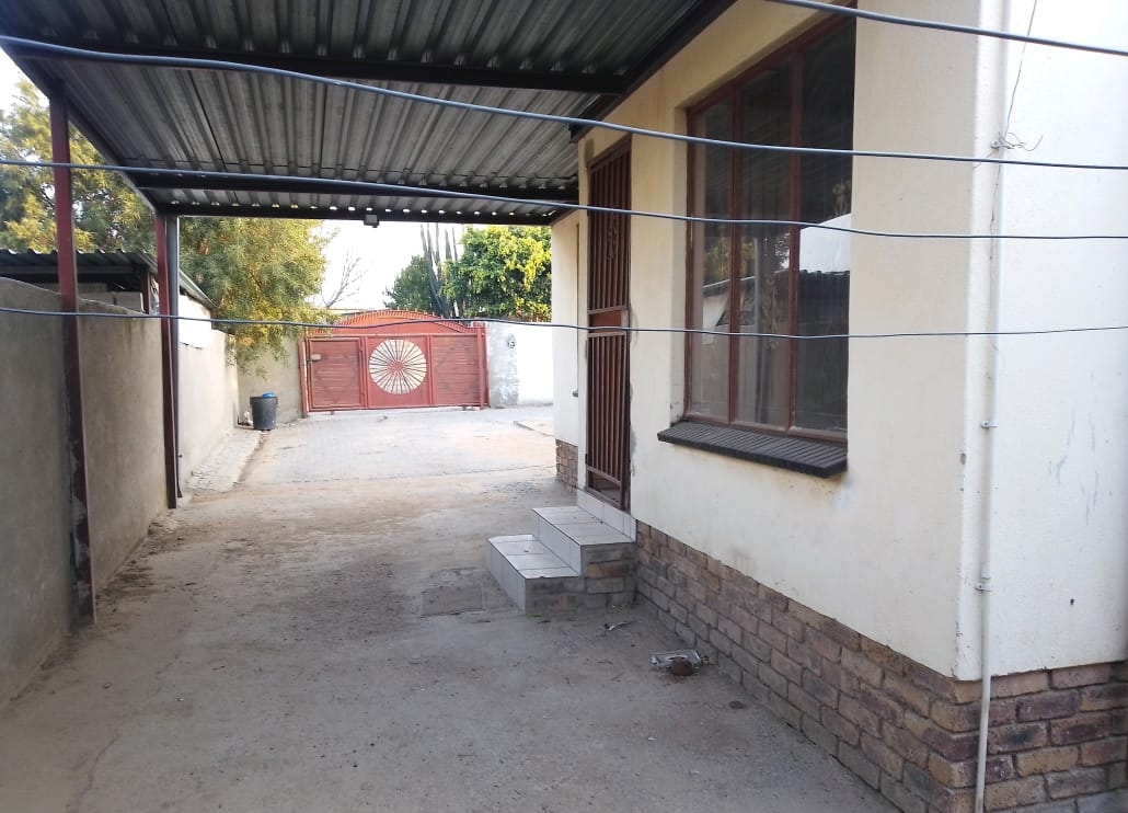 To Let 3 Bedroom Property for Rent in Olievenhoutbosch Gauteng