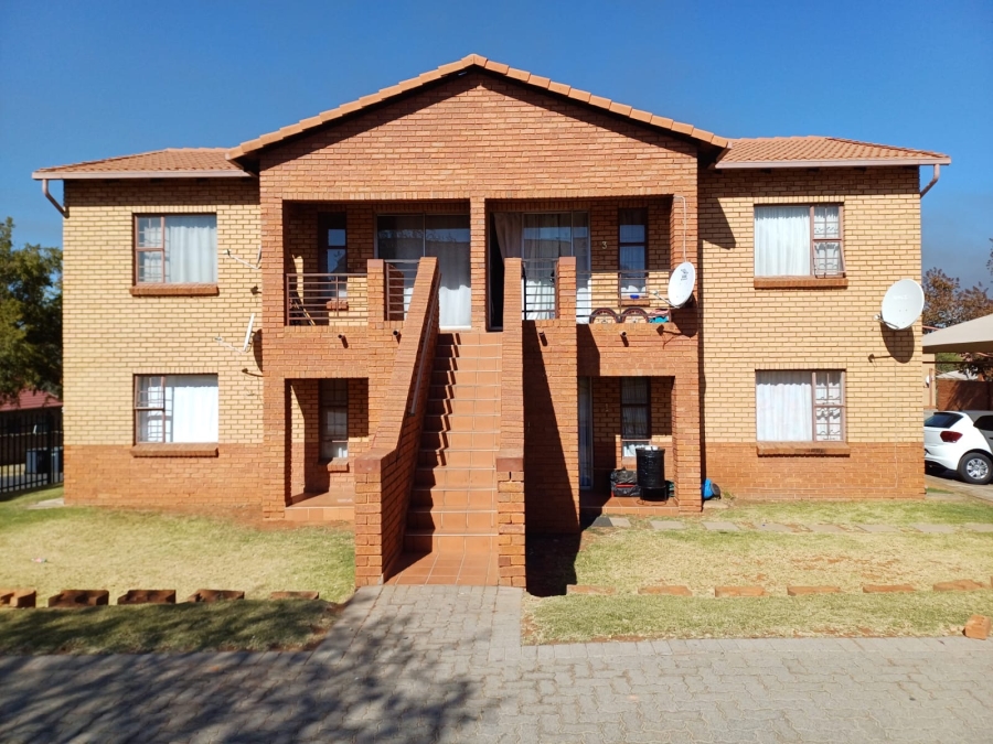 To Let 2 Bedroom Property for Rent in Albemarle Gauteng