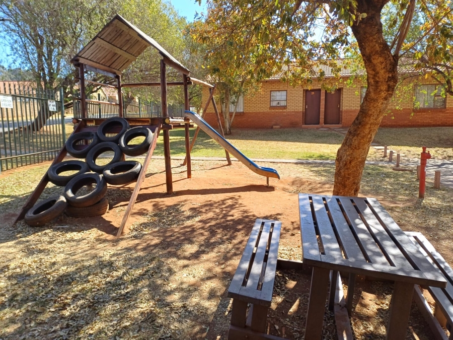 To Let 2 Bedroom Property for Rent in Albemarle Gauteng