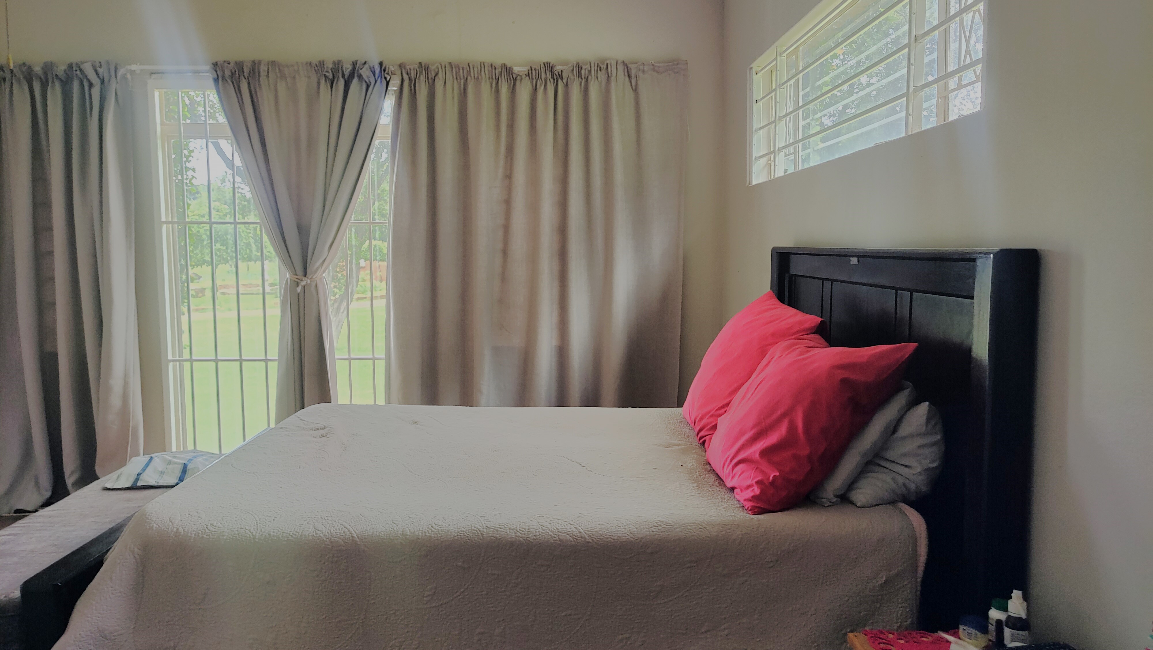 6 Bedroom Property for Sale in Vaalbank Gauteng