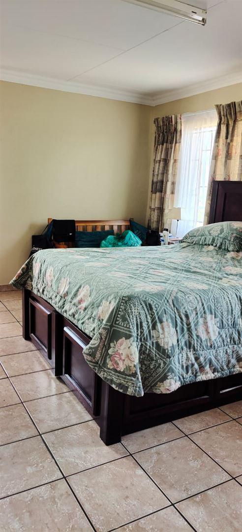 11 Bedroom Property for Sale in Vaalbank Gauteng