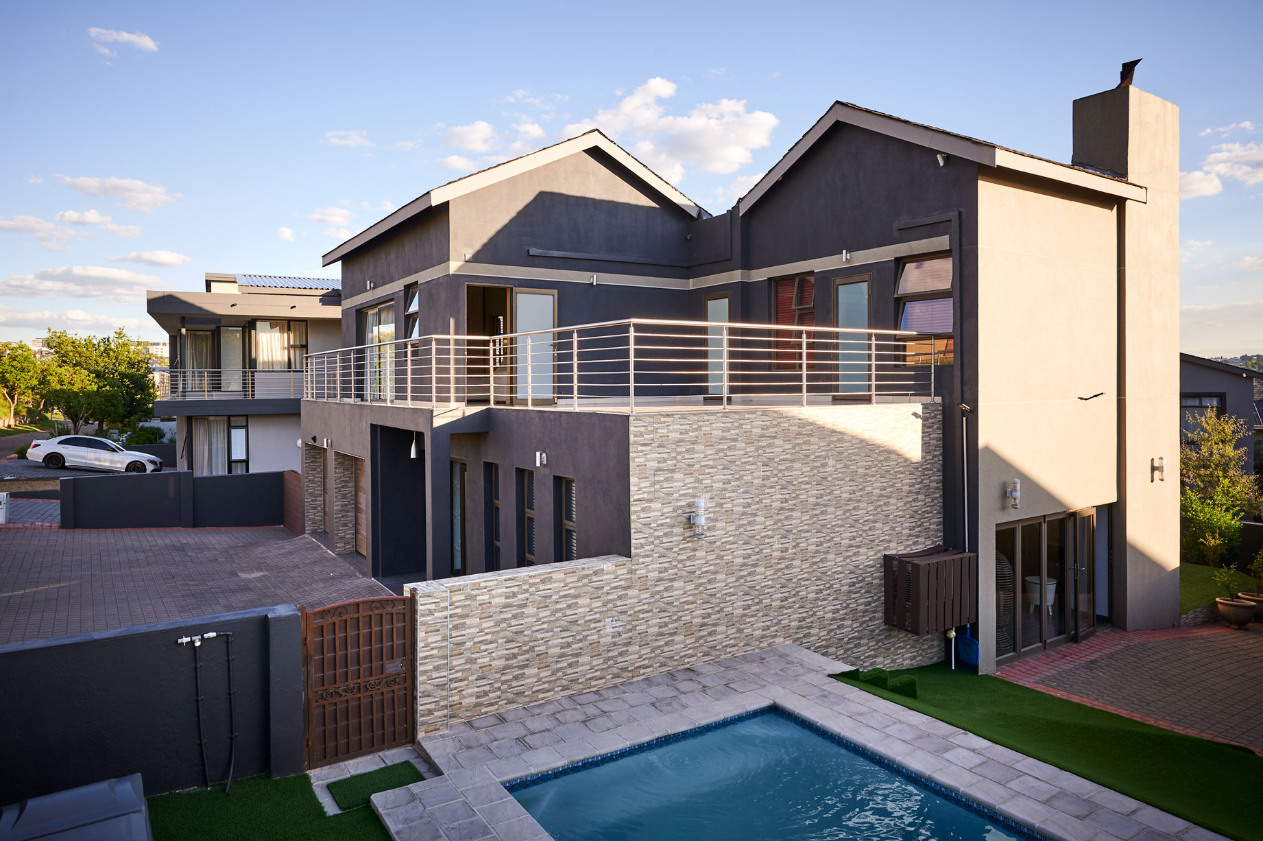 4 Bedroom Property for Sale in Waterfall Country Village Gauteng