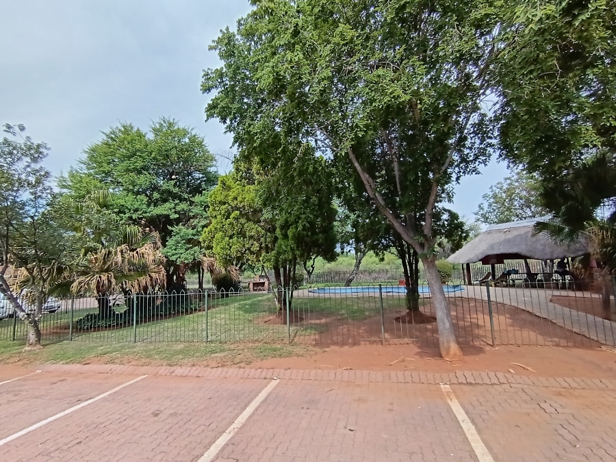 2 Bedroom Property for Sale in Doornpoort Gauteng