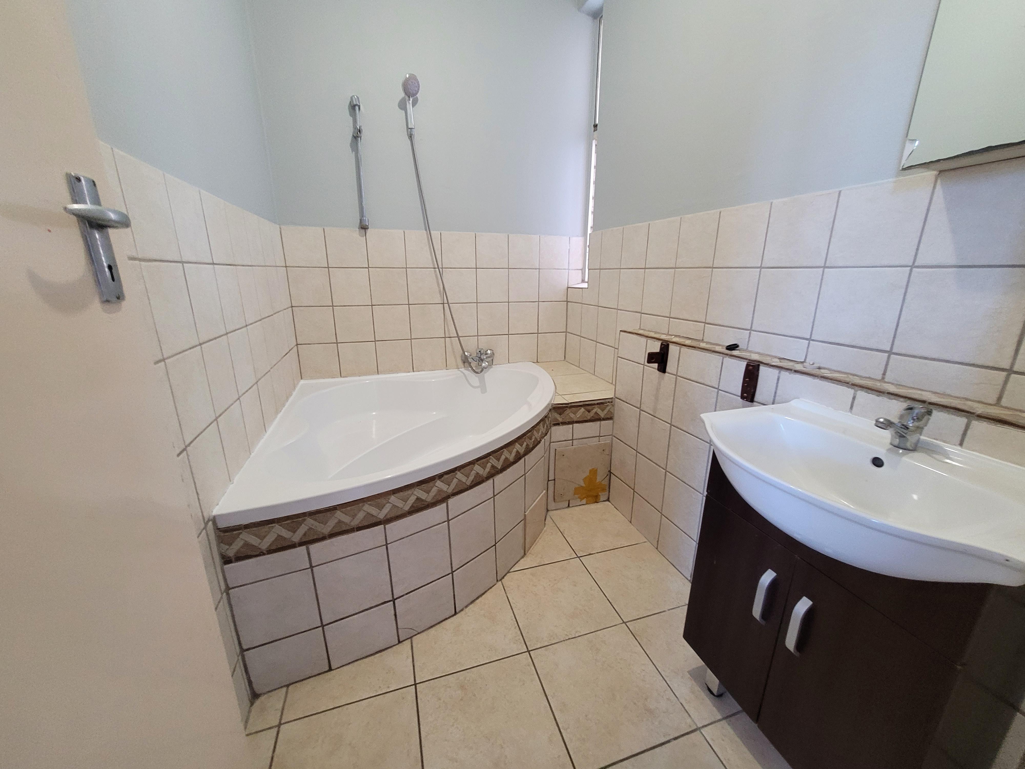 3 Bedroom Property for Sale in Parktown Estate Gauteng