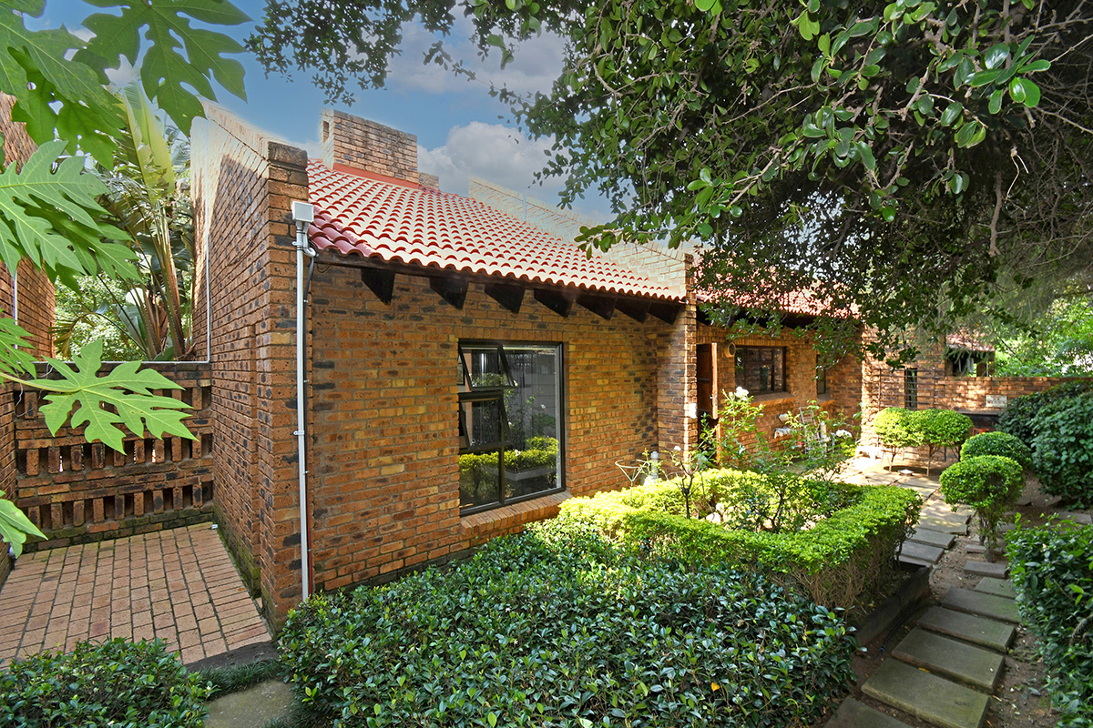 4 Bedroom Property for Sale in Paulshof Gauteng