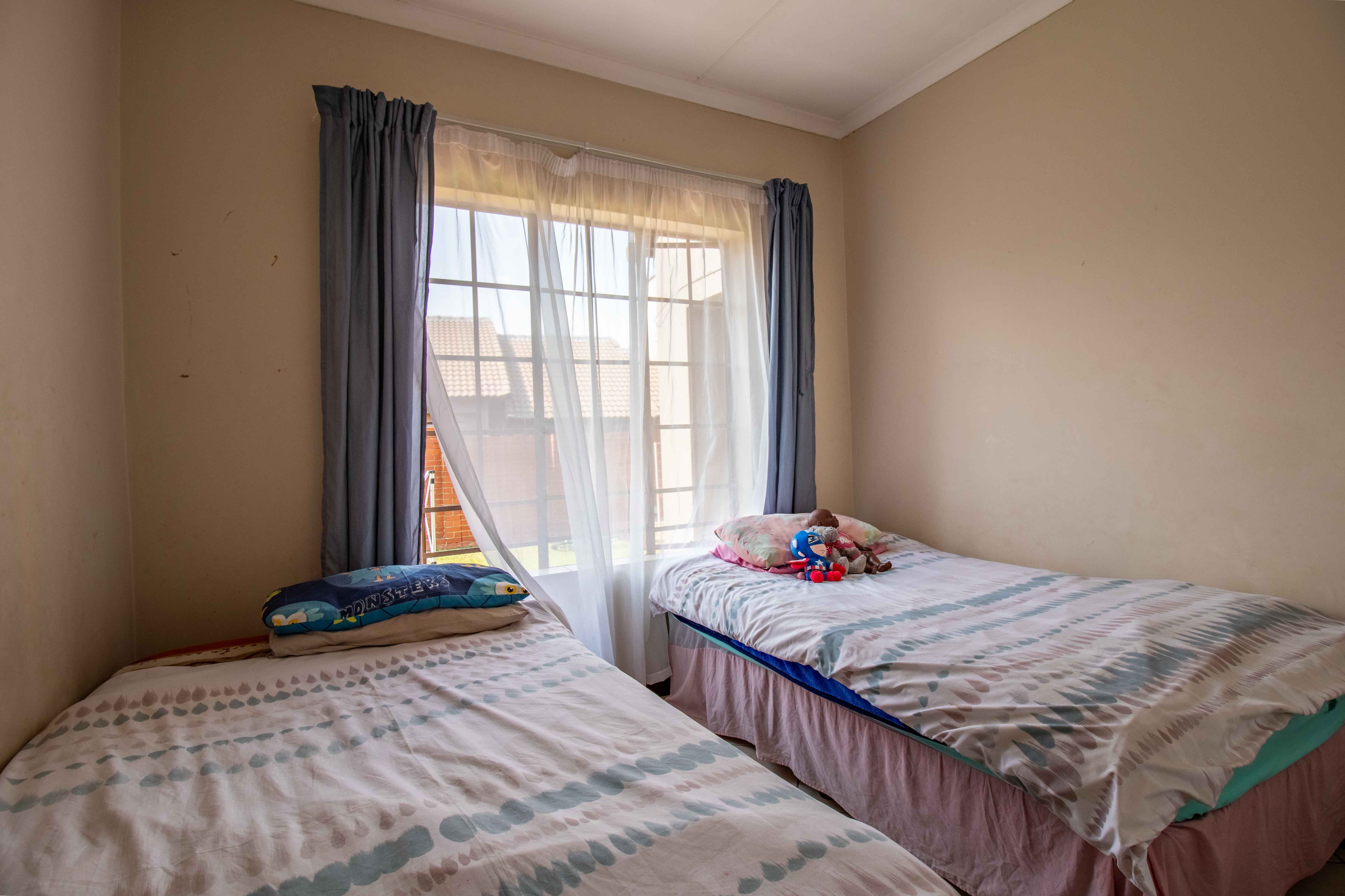 2 Bedroom Property for Sale in Monavoni Gauteng