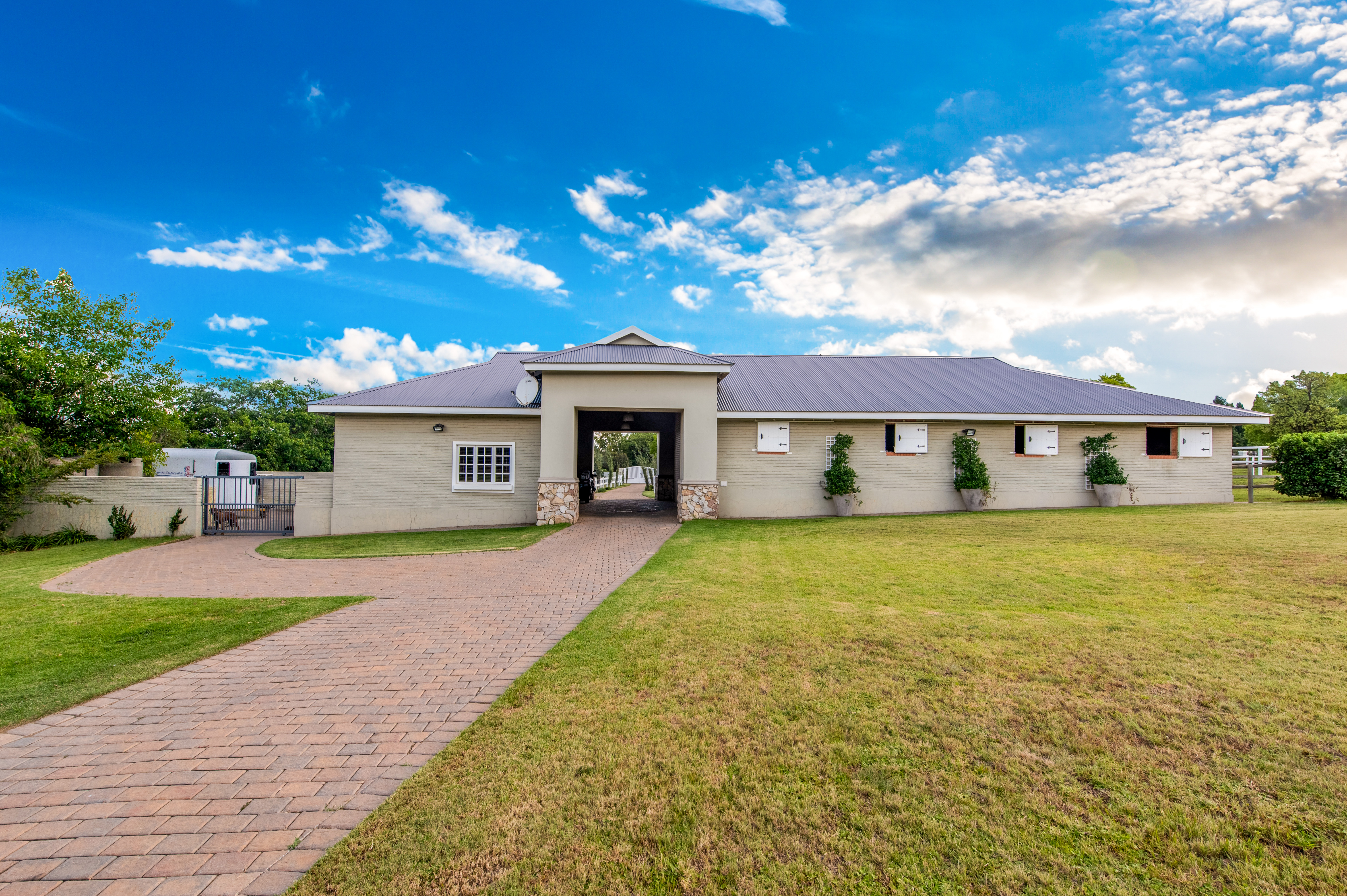 5 Bedroom Property for Sale in Saddlebrook Estate Gauteng