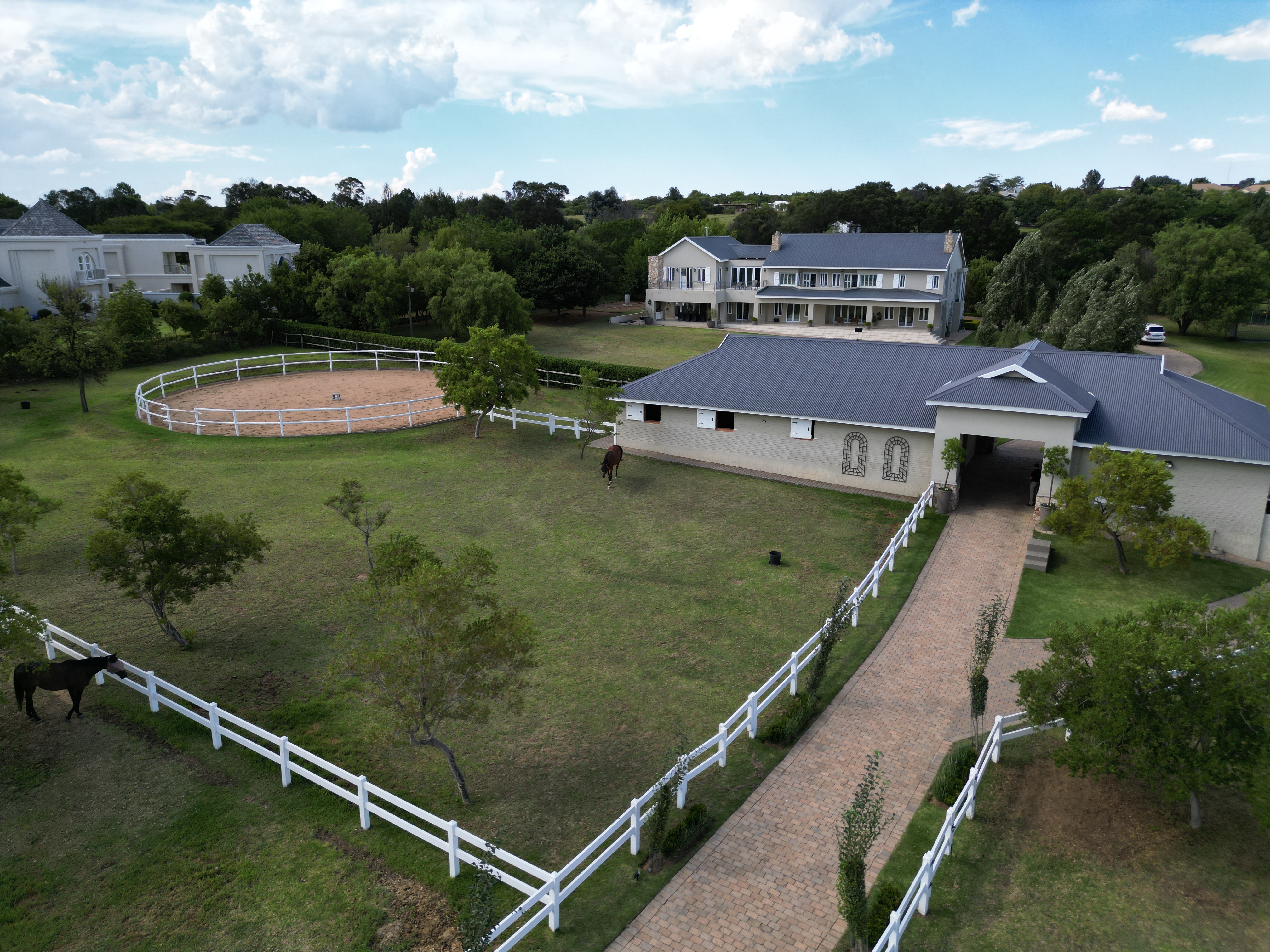 5 Bedroom Property for Sale in Saddlebrook Estate Gauteng