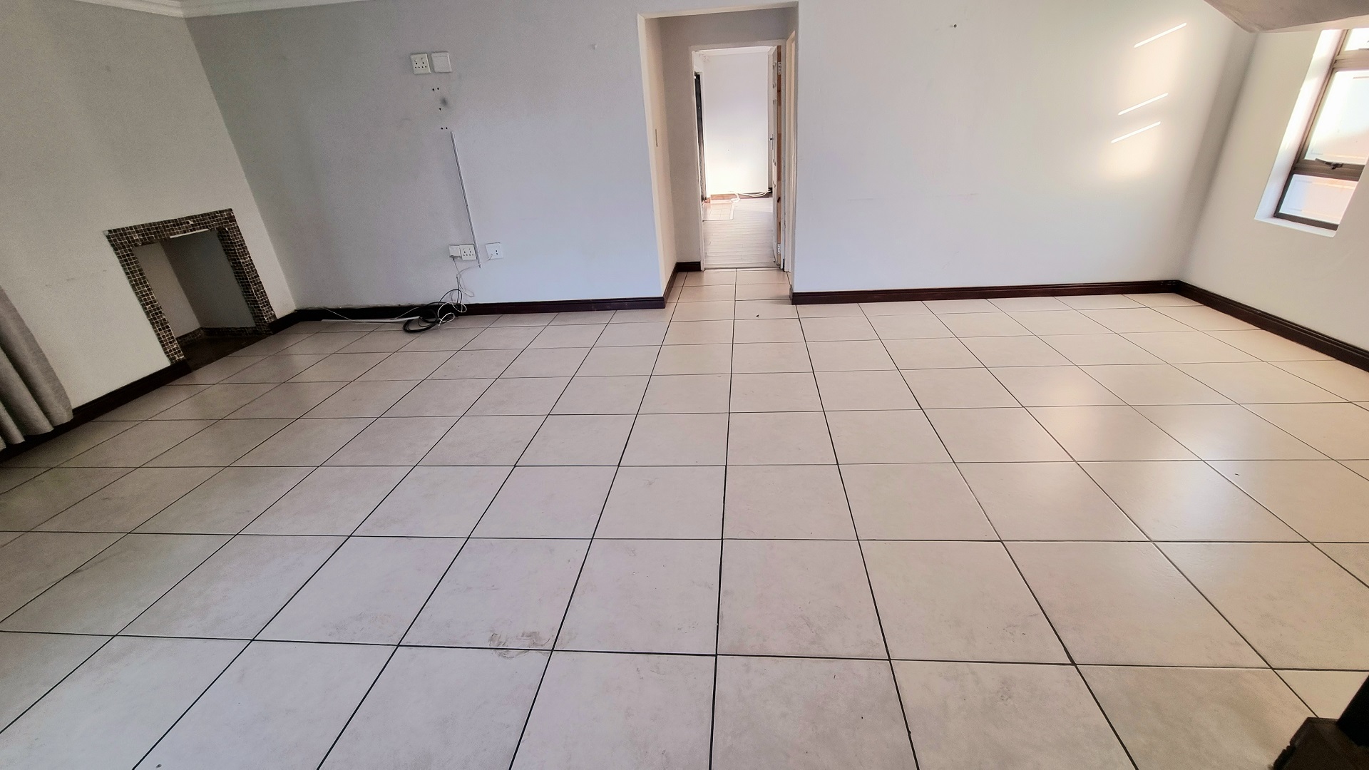 To Let 4 Bedroom Property for Rent in Crescent Wood Country Estate Gauteng