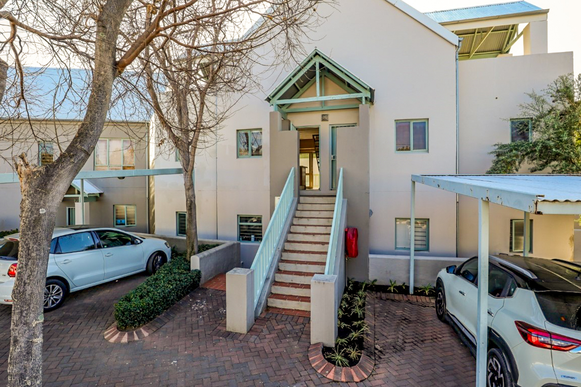 1 Bedroom Property for Sale in Lonehill Gauteng