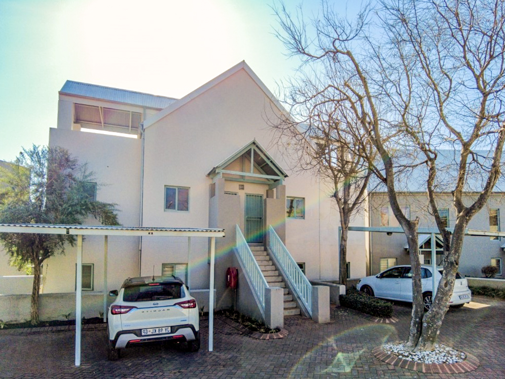 1 Bedroom Property for Sale in Lonehill Gauteng