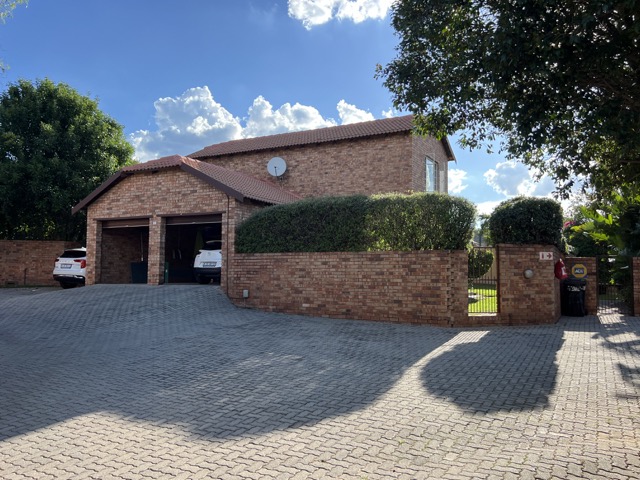 4 Bedroom Property for Sale in Sundowner Gauteng