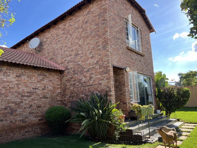 4 Bedroom Property for Sale in Sundowner Gauteng