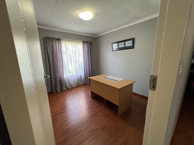 4 Bedroom Property for Sale in Sundowner Gauteng