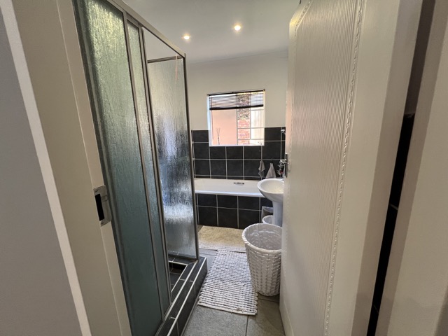 4 Bedroom Property for Sale in Sundowner Gauteng