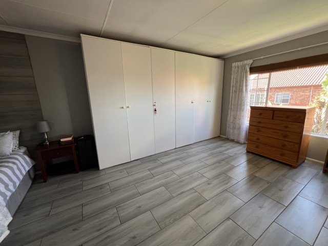 4 Bedroom Property for Sale in Sundowner Gauteng