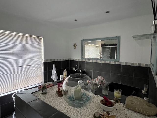 4 Bedroom Property for Sale in Sundowner Gauteng