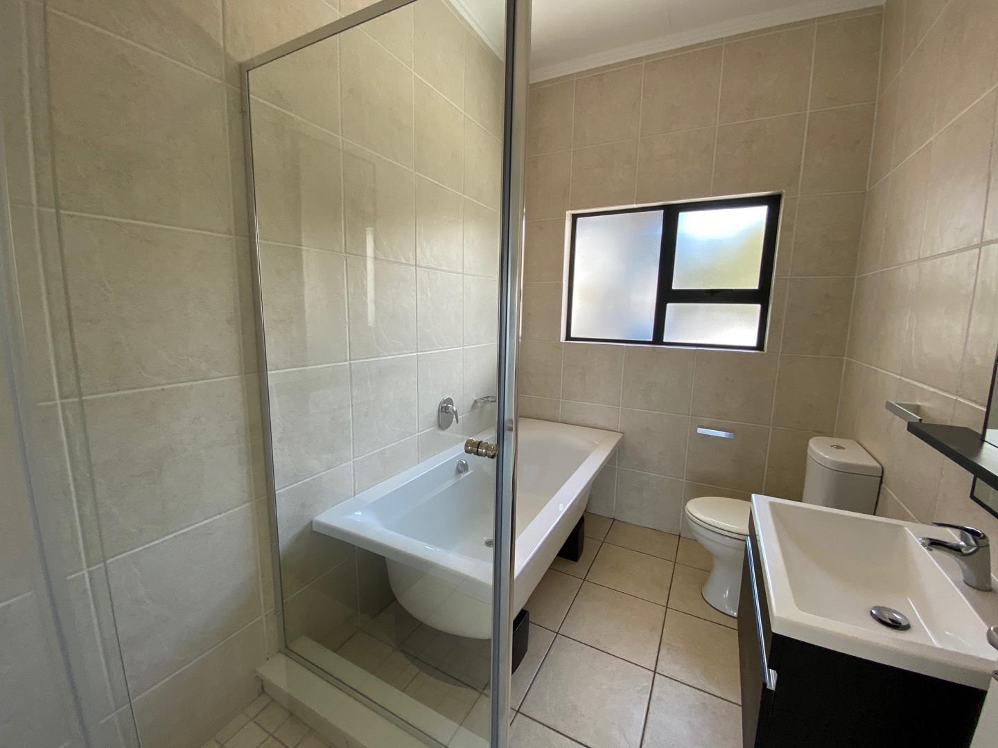 2 Bedroom Property for Sale in Oakdene Gauteng