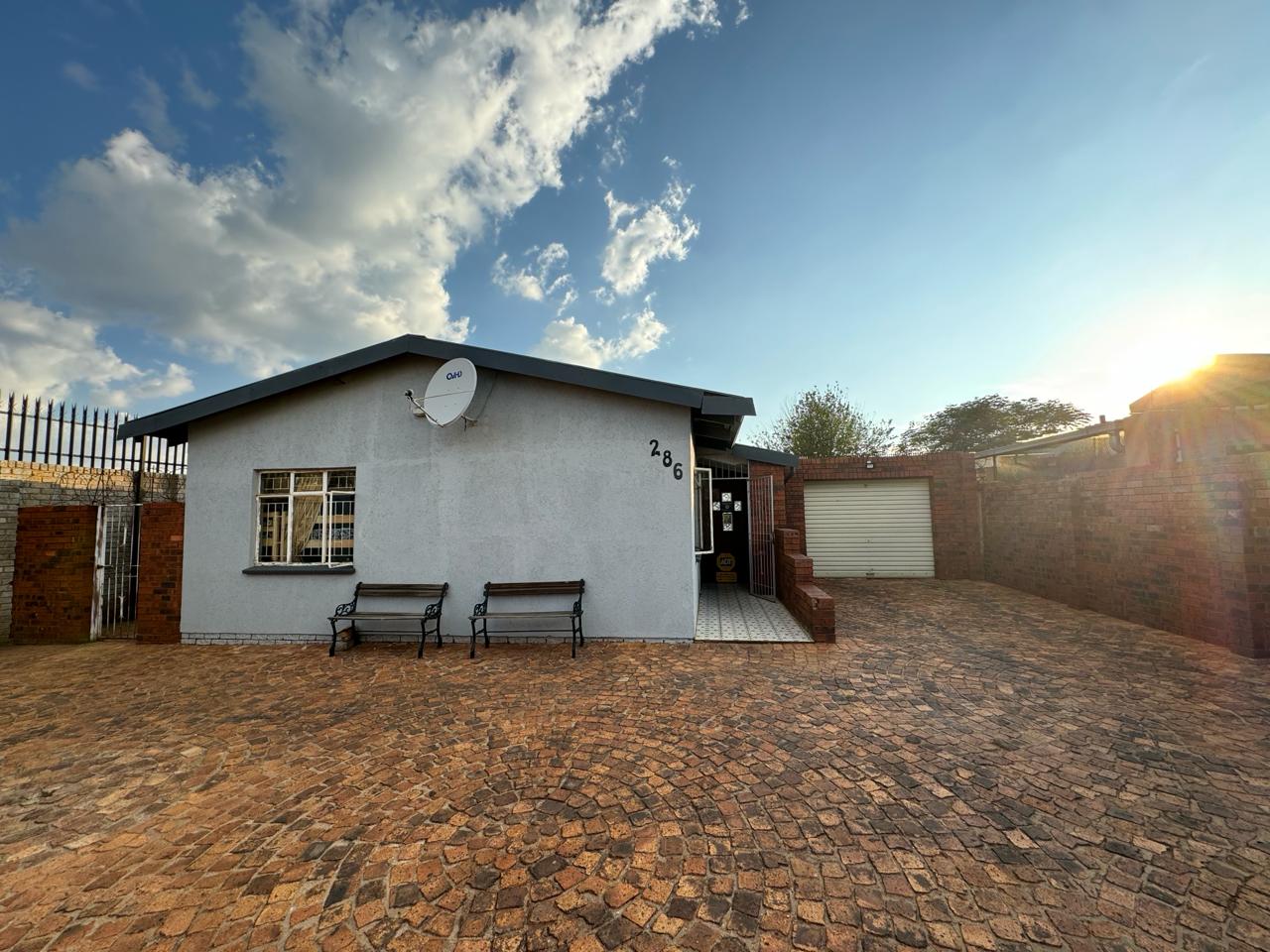 3 Bedroom Property for Sale in Lenasia Ext 11 Gauteng