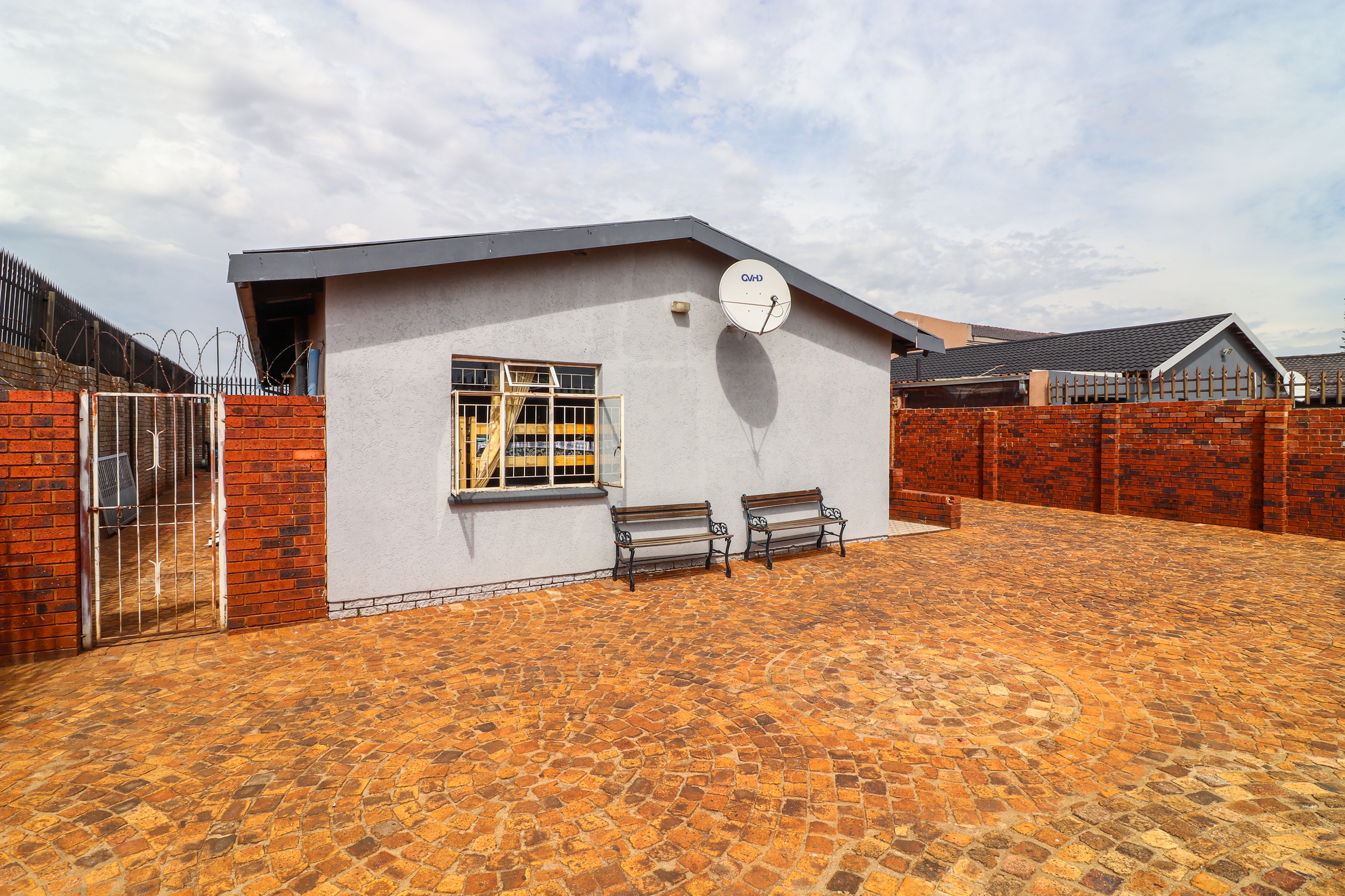 3 Bedroom Property for Sale in Lenasia Ext 11 Gauteng