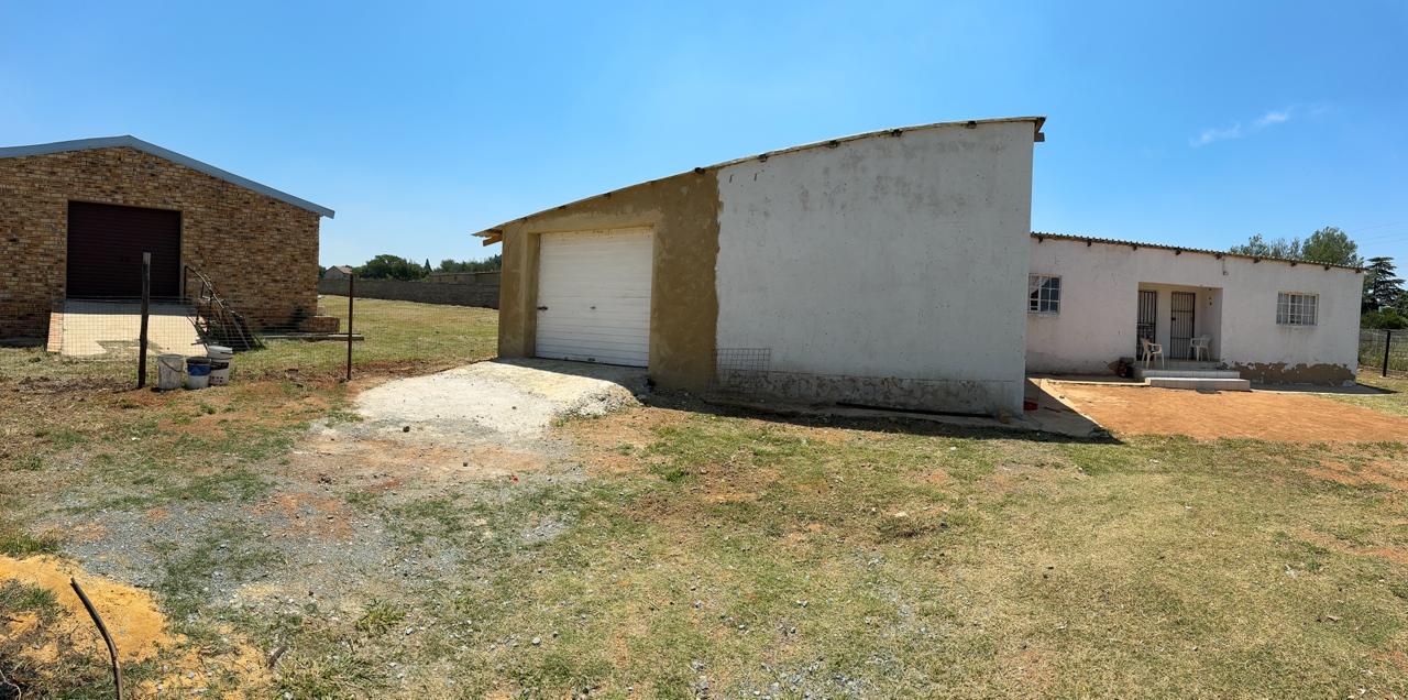 7 Bedroom Property for Sale in Homestead Apple Orchards Gauteng